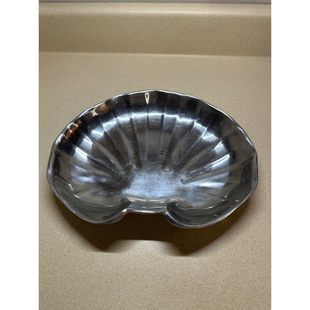 RWP Wilton Armetale Pewter Shell Shaped Dish Candy Nut Trinket Serving Bowl